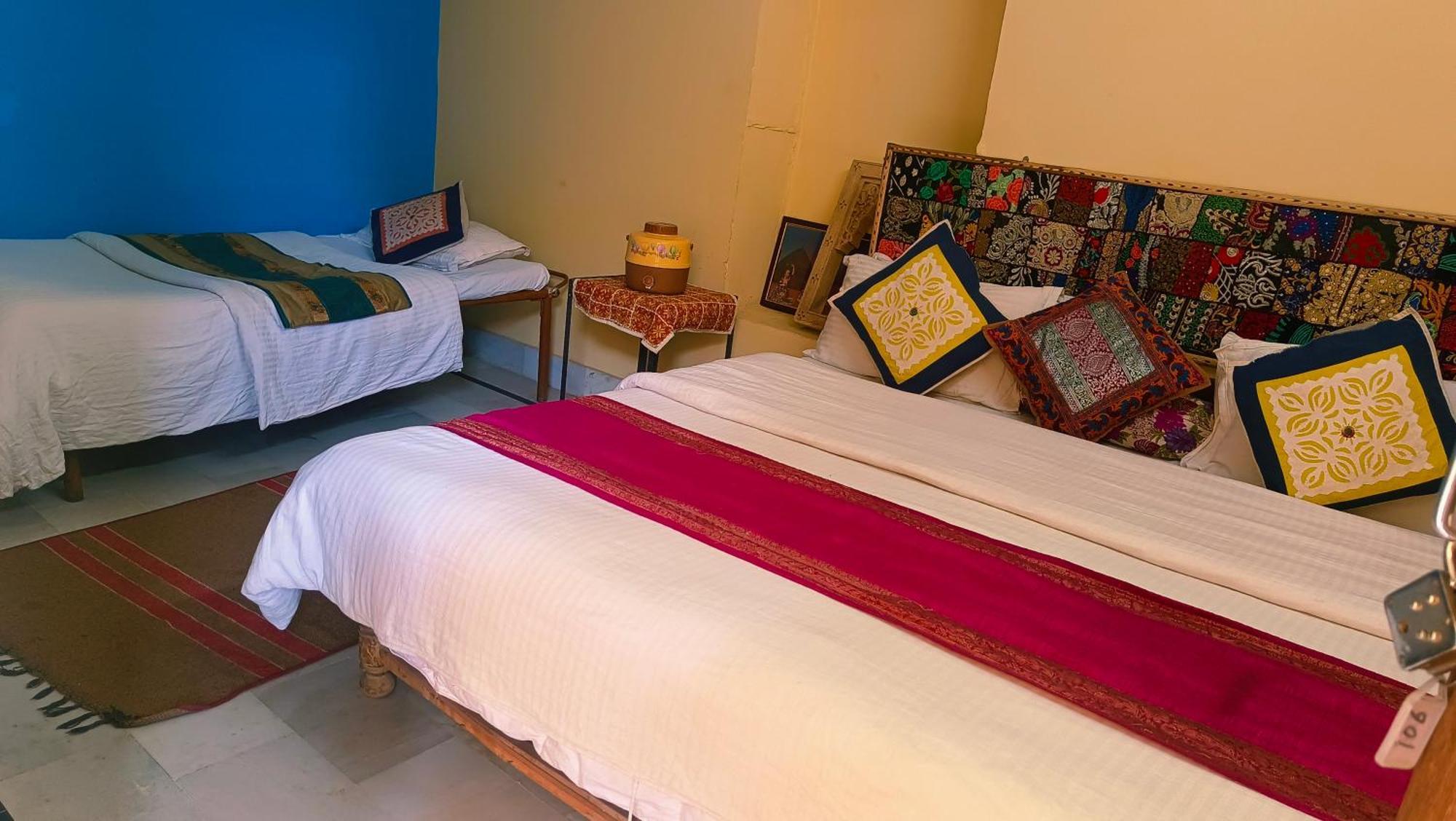 Neem Guest House Jaisalmer Bagian luar foto
