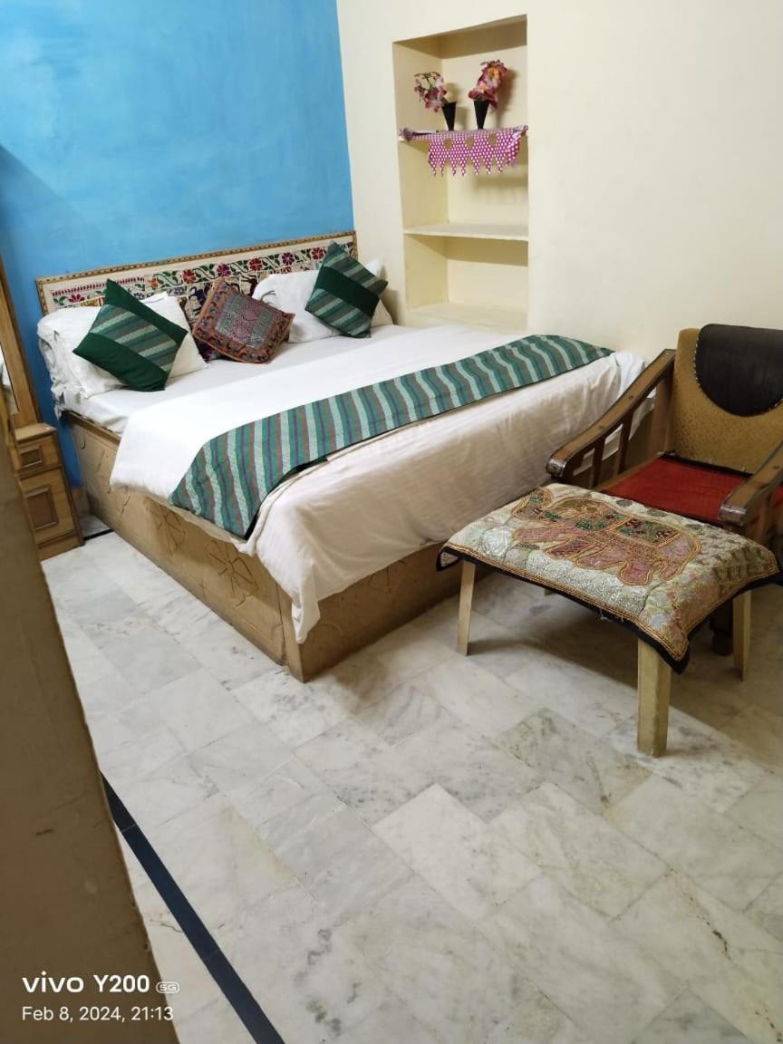 Neem Guest House Jaisalmer Bagian luar foto