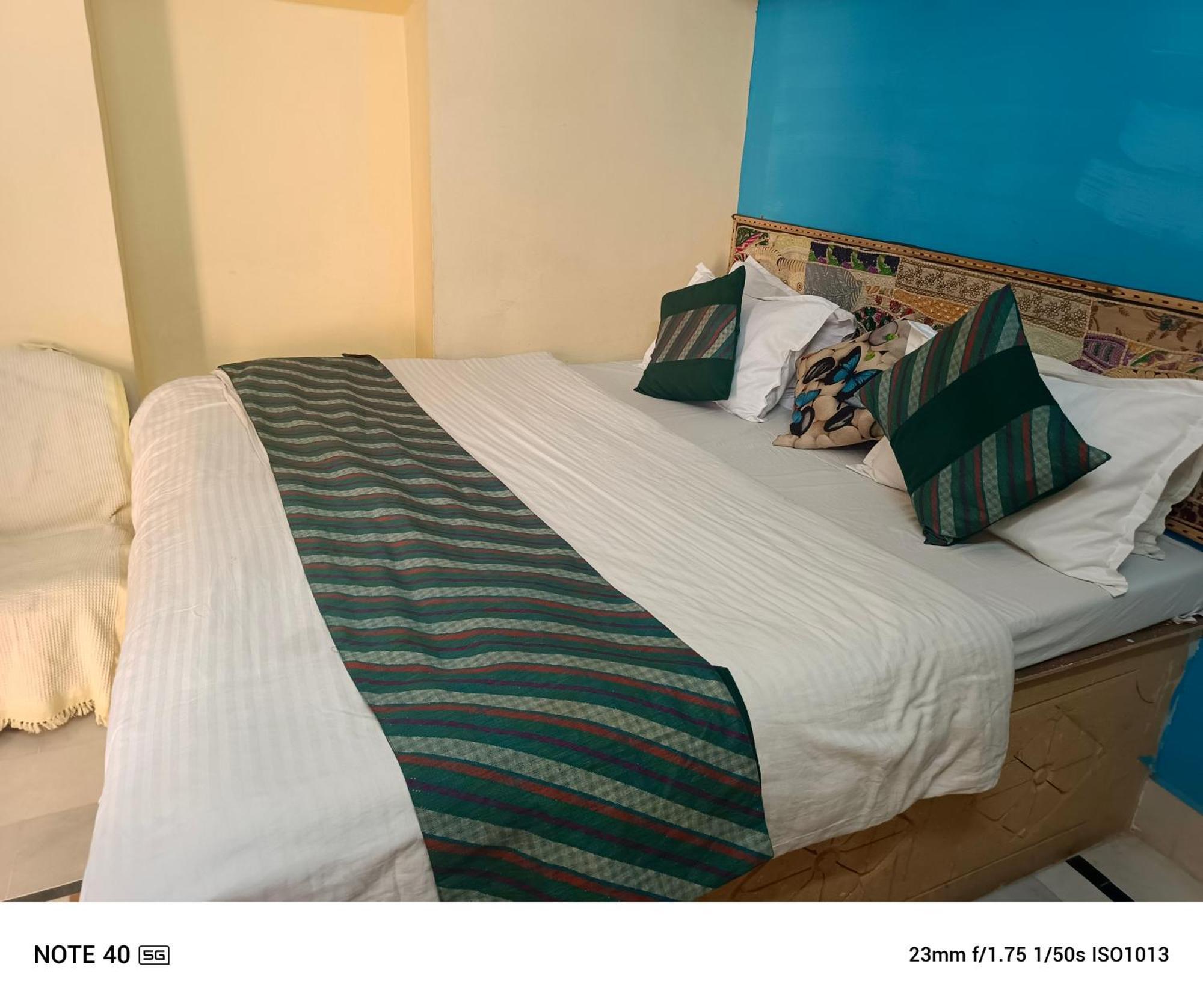 Neem Guest House Jaisalmer Ruang foto
