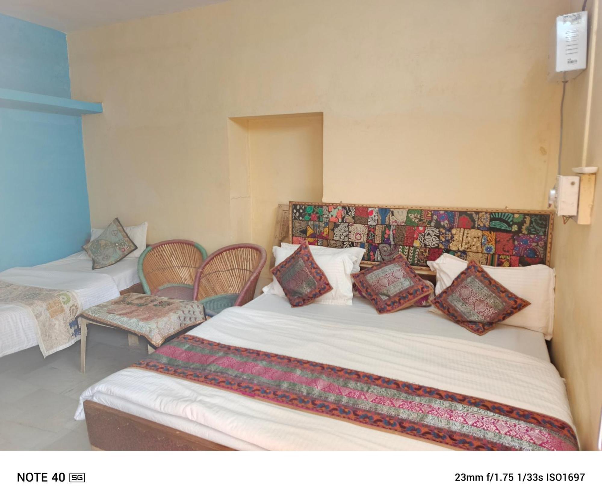 Neem Guest House Jaisalmer Bagian luar foto